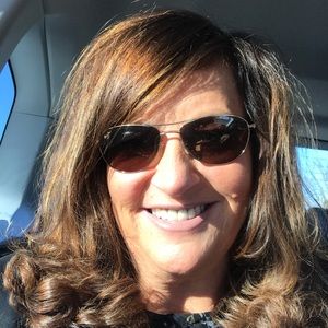 Meet your Posher, Liz